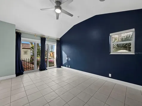 200 Cocoanut Avenue Sarasota FL 34236