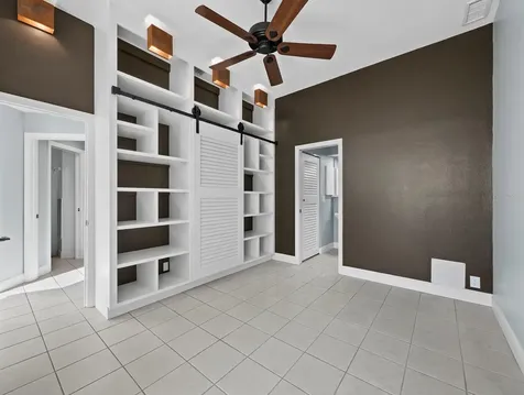 200 Cocoanut Avenue Sarasota FL 34236