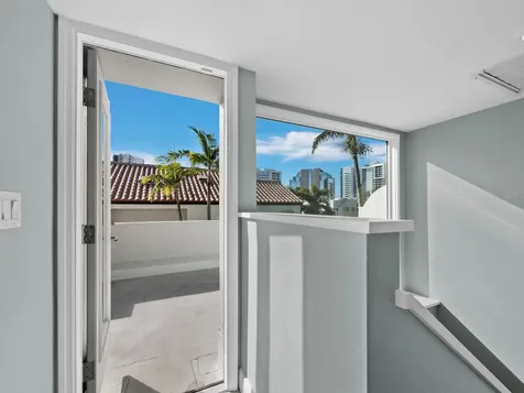 200 Cocoanut Avenue Sarasota FL 34236