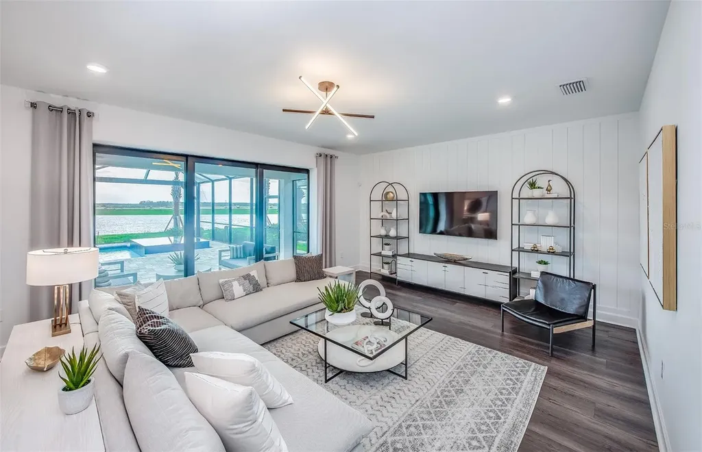 7461 Summer Court Sarasota FL 34231