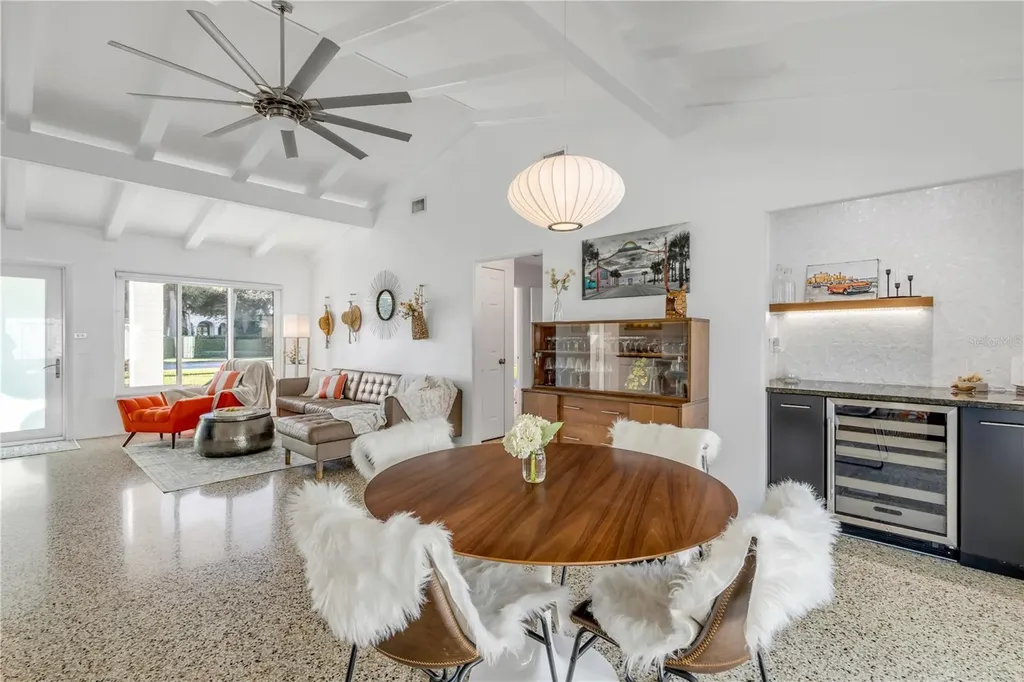 905 N Peninsula Avenue New Smyrna Beach FL 32169
