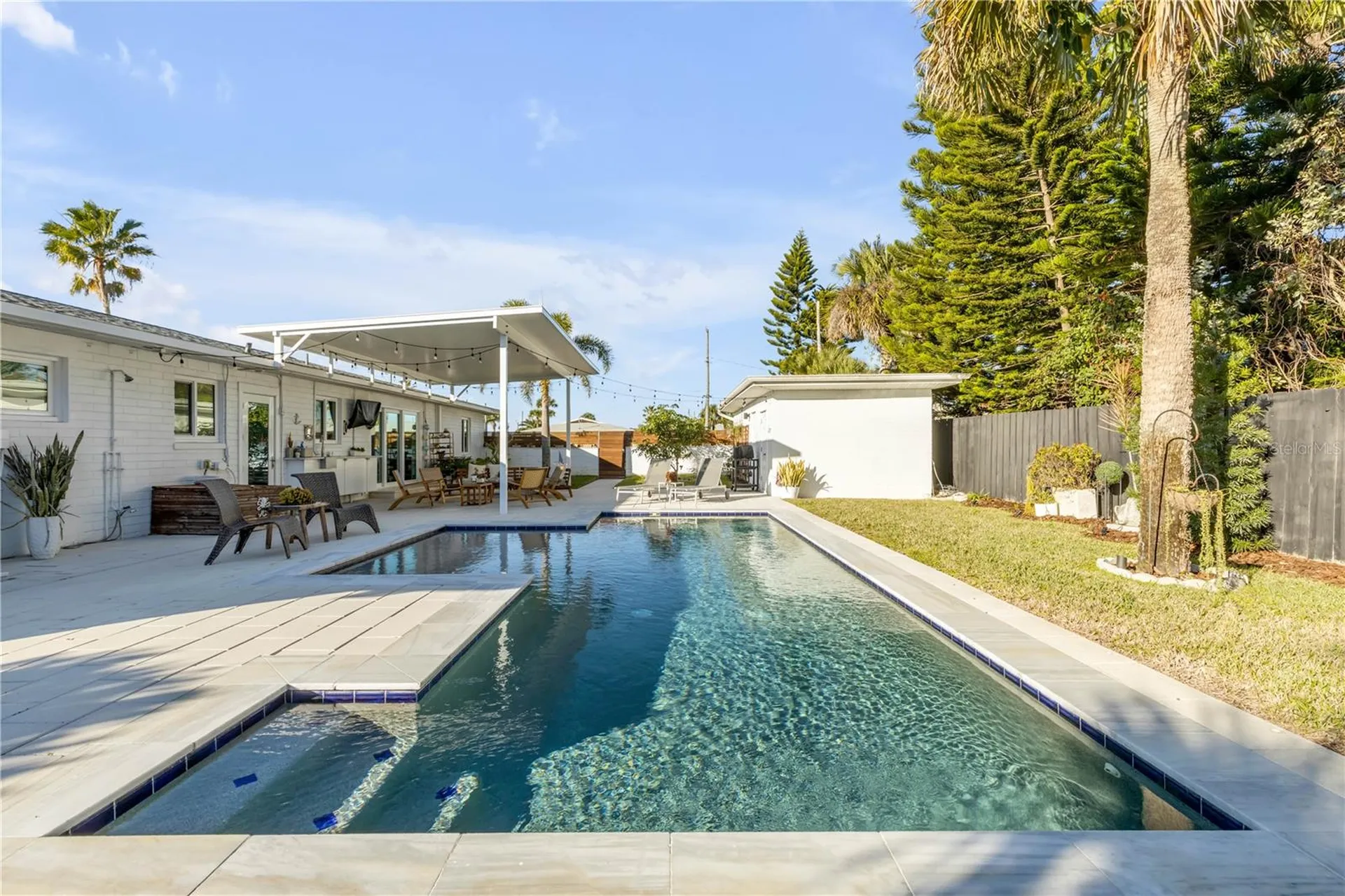 905 N Peninsula Avenue New Smyrna Beach FL 32169