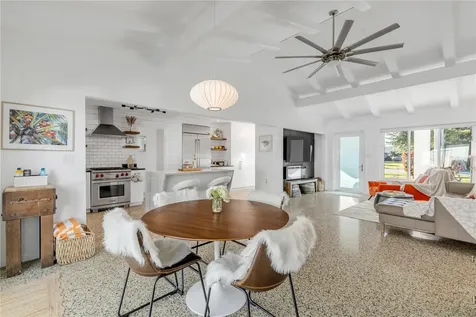 905 N Peninsula Avenue New Smyrna Beach FL 32169