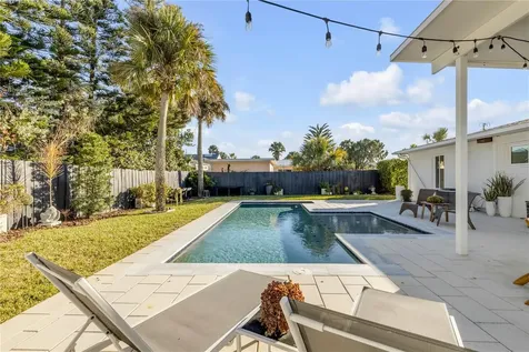 905 N Peninsula Avenue New Smyrna Beach FL 32169