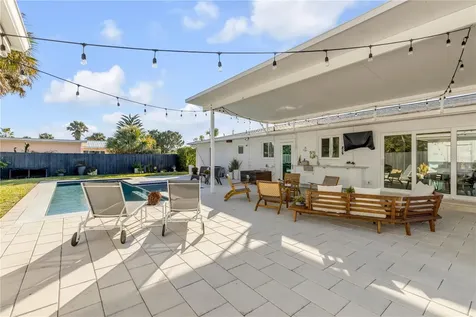 905 N Peninsula Avenue New Smyrna Beach FL 32169