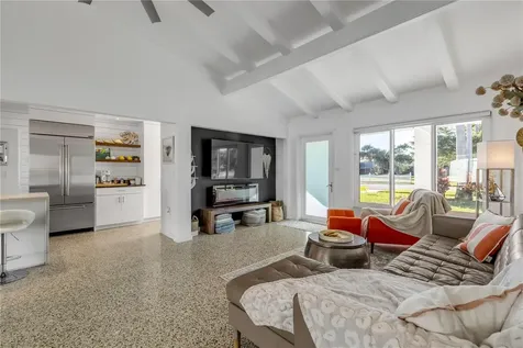 905 N Peninsula Avenue New Smyrna Beach FL 32169