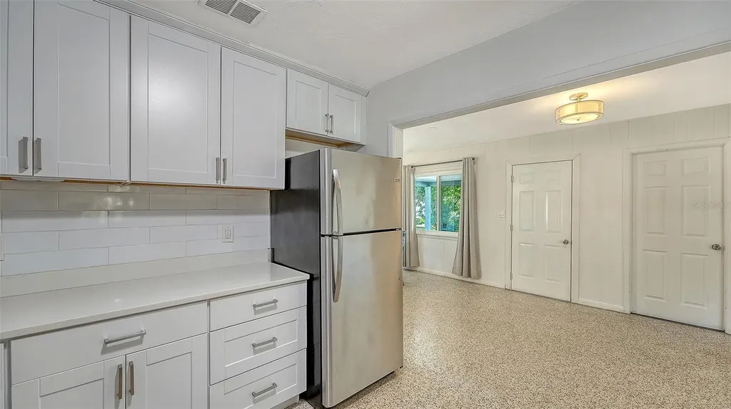 209 Briggs Court Sarasota FL 34237