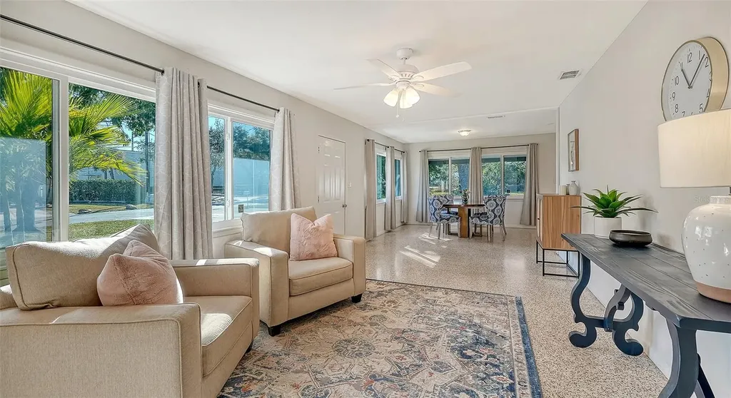 209 Briggs Court Sarasota FL 34237