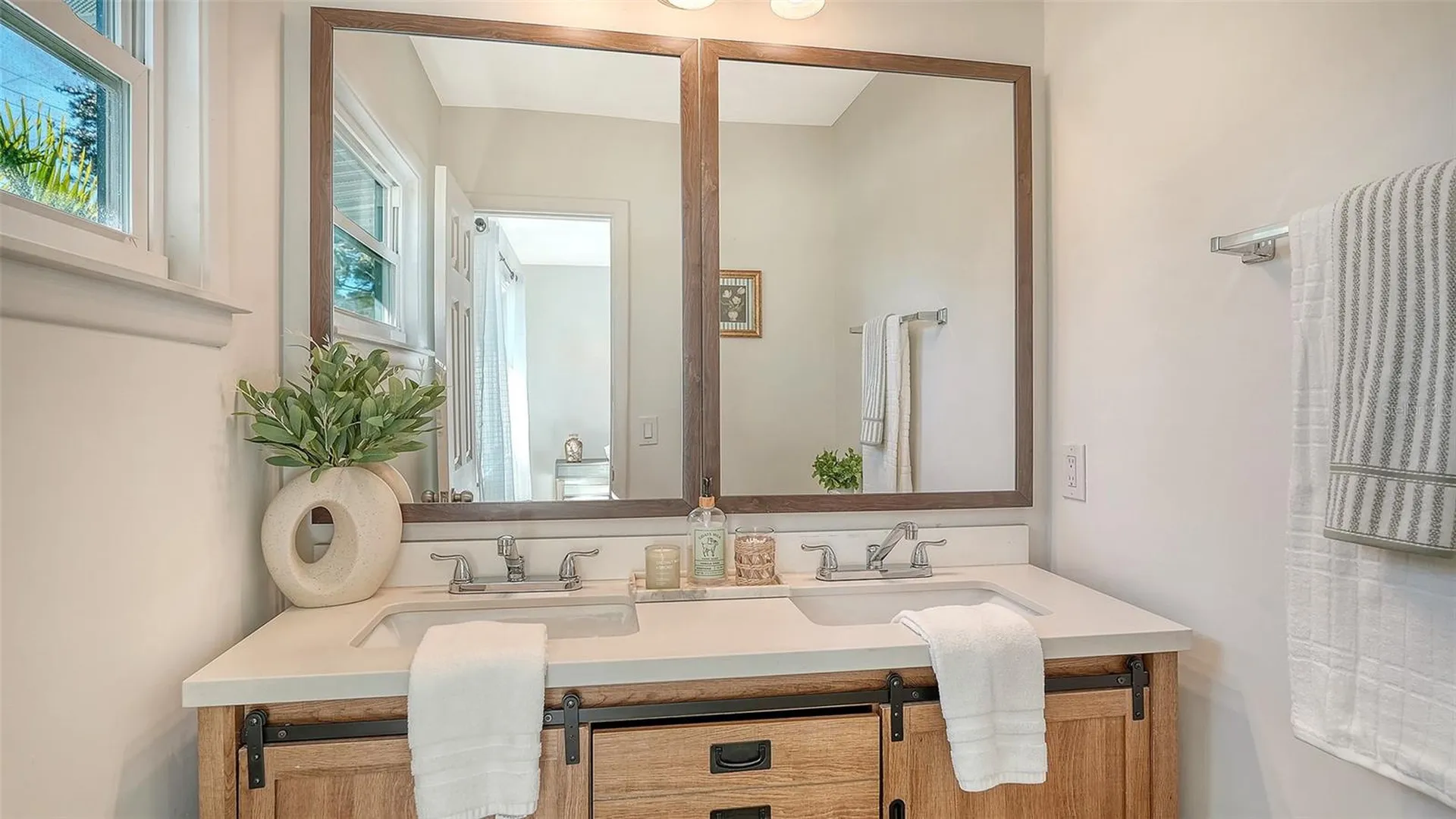 209 Briggs Court Sarasota FL 34237