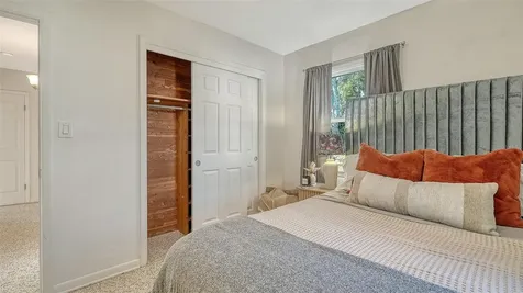 209 Briggs Court Sarasota FL 34237