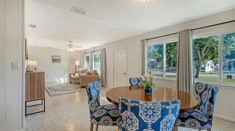 209 Briggs Court Sarasota FL 34237
