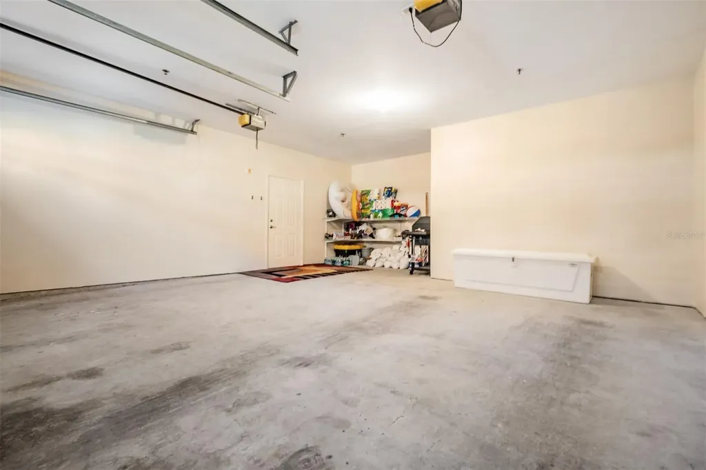 2733 Via Cipriani Clearwater FL 33764