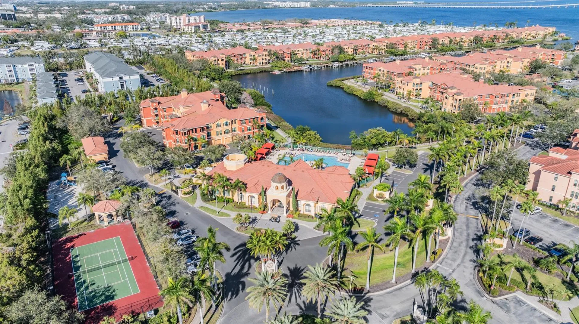 2733 Via Cipriani Clearwater FL 33764