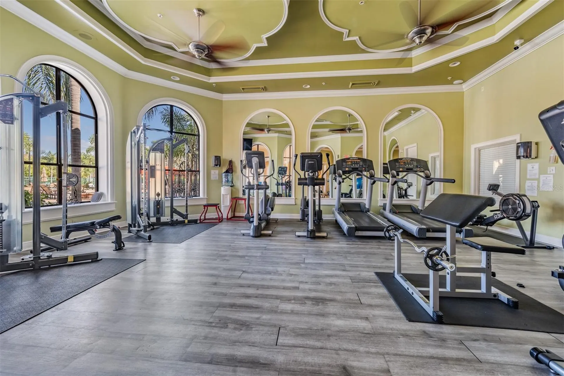 2733 Via Cipriani Clearwater FL 33764