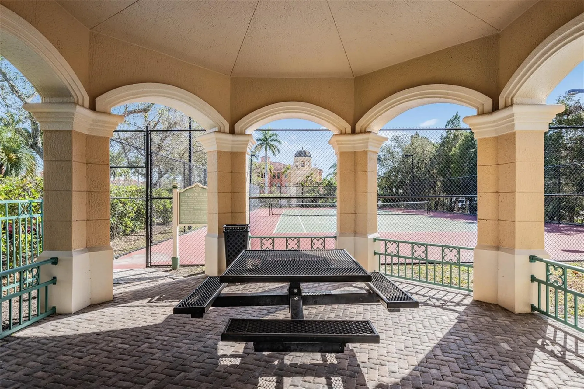 2733 Via Cipriani Clearwater FL 33764