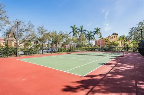 2733 Via Cipriani Clearwater FL 33764