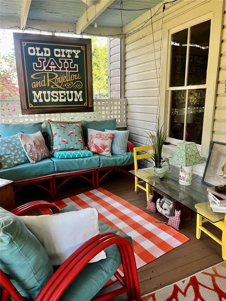 908 N Clayton Street Mount Dora FL 32757