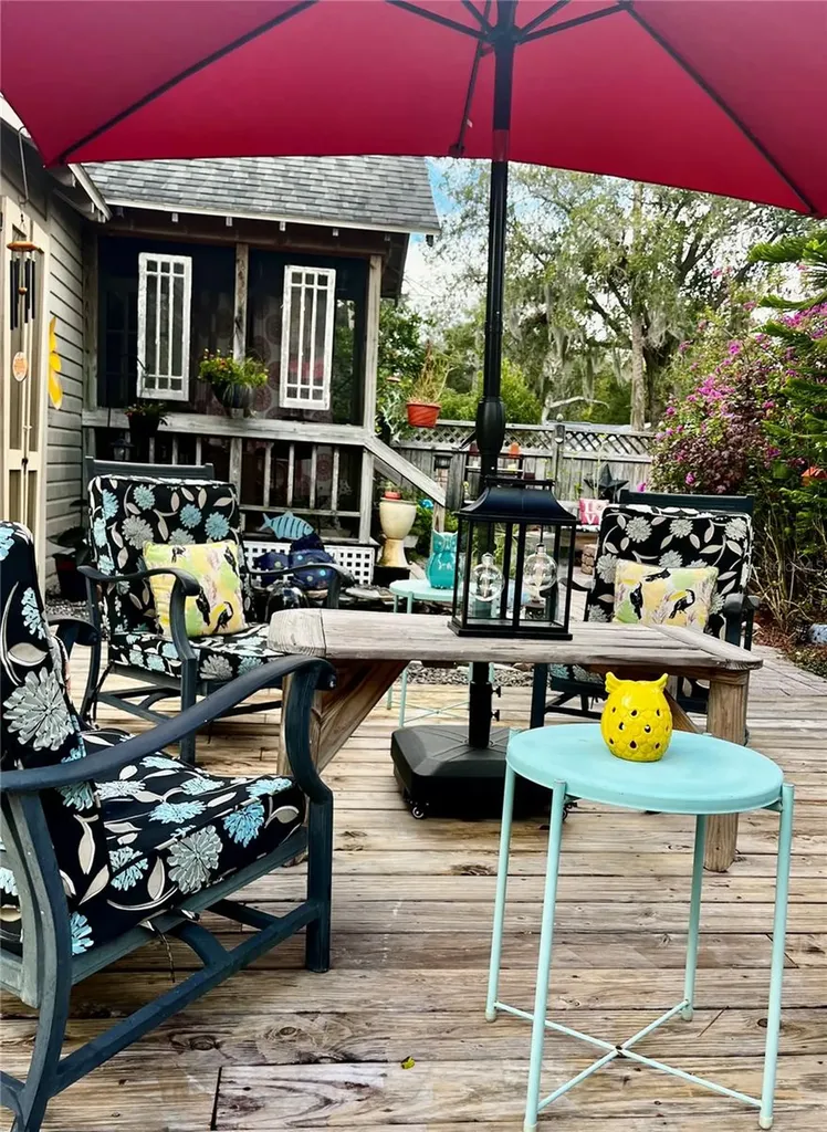 908 N Clayton Street Mount Dora FL 32757