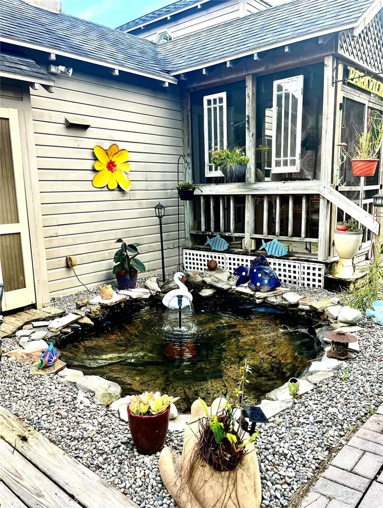 908 N Clayton Street Mount Dora FL 32757
