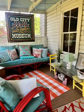 908 N Clayton Street Mount Dora FL 32757