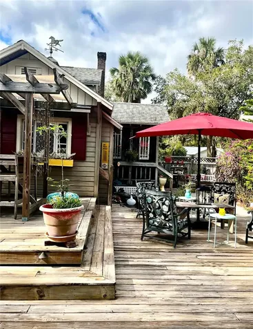 908 N Clayton Street Mount Dora FL 32757