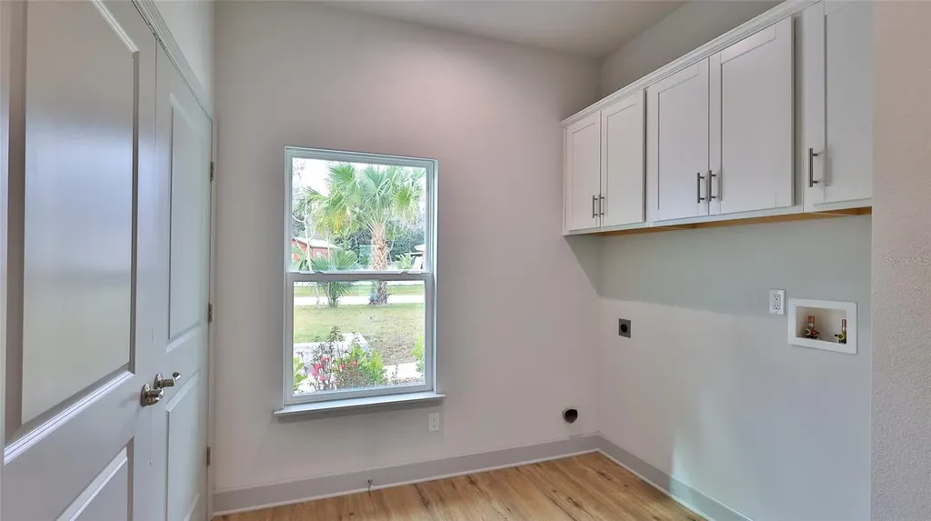 407 Palm Drive New Smyrna Beach FL 32168