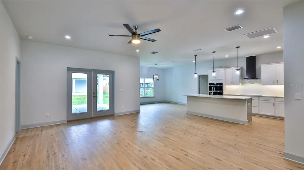 407 Palm Drive New Smyrna Beach FL 32168