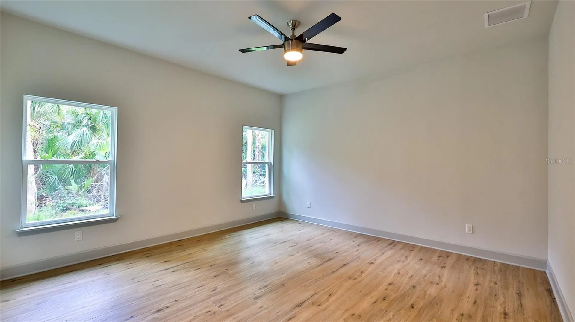 407 Palm Drive New Smyrna Beach FL 32168