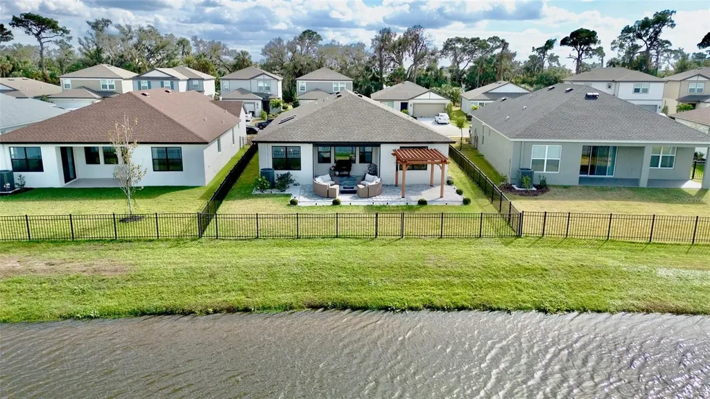 8806 Windlass Cove Parrish FL 34219