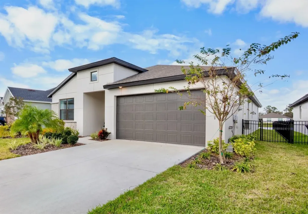8806 Windlass Cove Parrish FL 34219