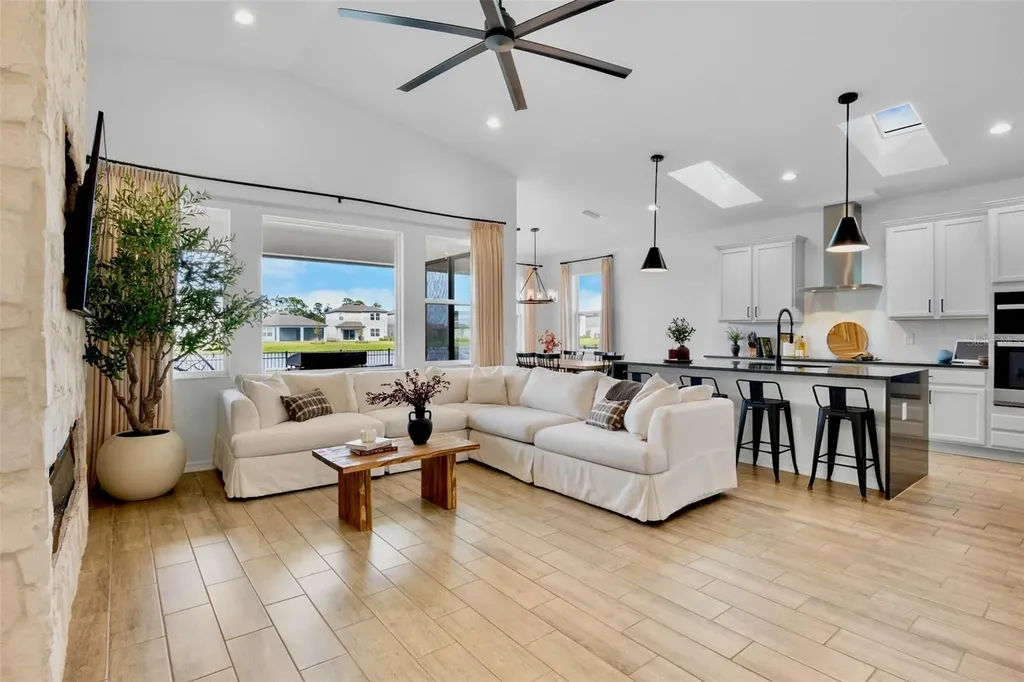 8806 Windlass Cove Parrish FL 34219