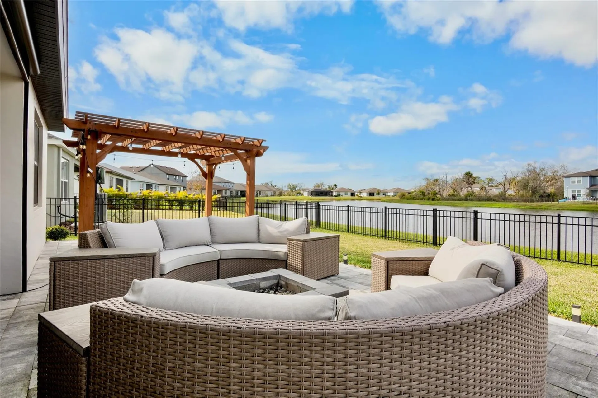 8806 Windlass Cove Parrish FL 34219