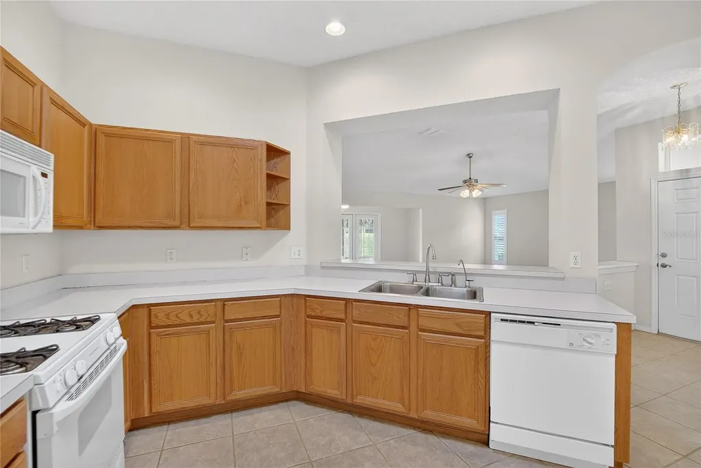 1148 Corinth Greens Drive Sun City Center FL 33573