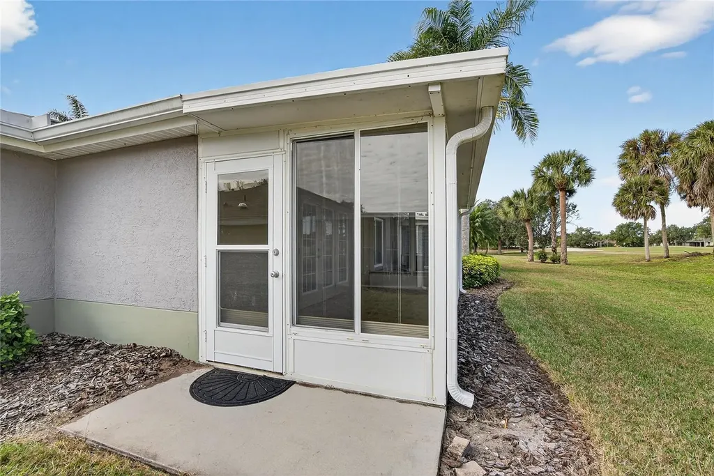 1148 Corinth Greens Drive Sun City Center FL 33573