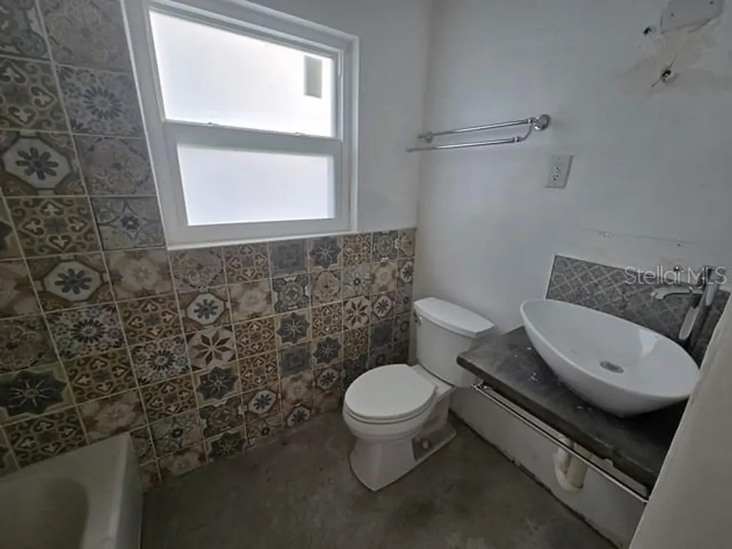 3615 Higel Avenue Sarasota FL 34242