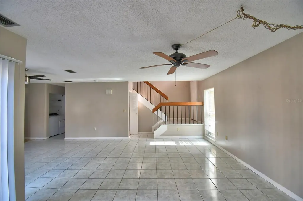 573 Hunter Circle Kissimmee FL 34758