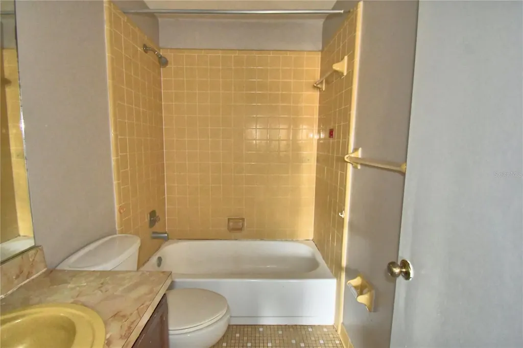 573 Hunter Circle Kissimmee FL 34758