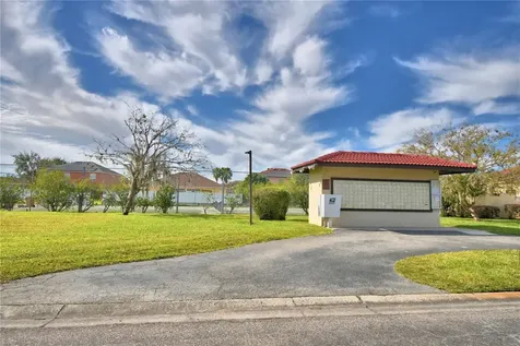 573 Hunter Circle Kissimmee FL 34758