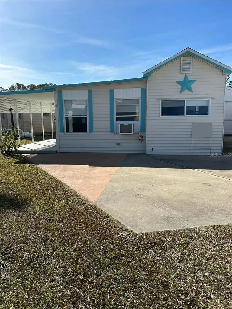 79 Eagle Point S Osteen FL 32764