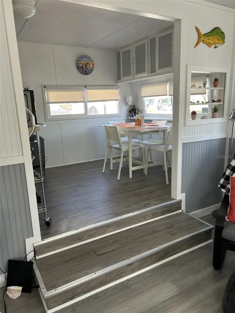 79 Eagle Point S Osteen FL 32764