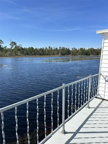 79 Eagle Point S Osteen FL 32764