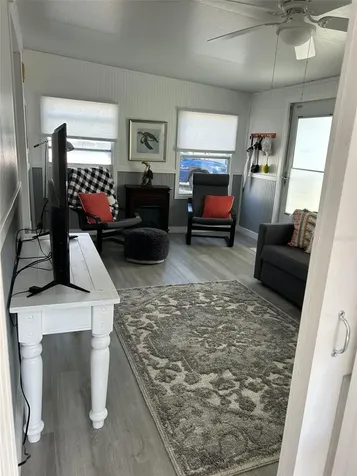 79 Eagle Point S Osteen FL 32764