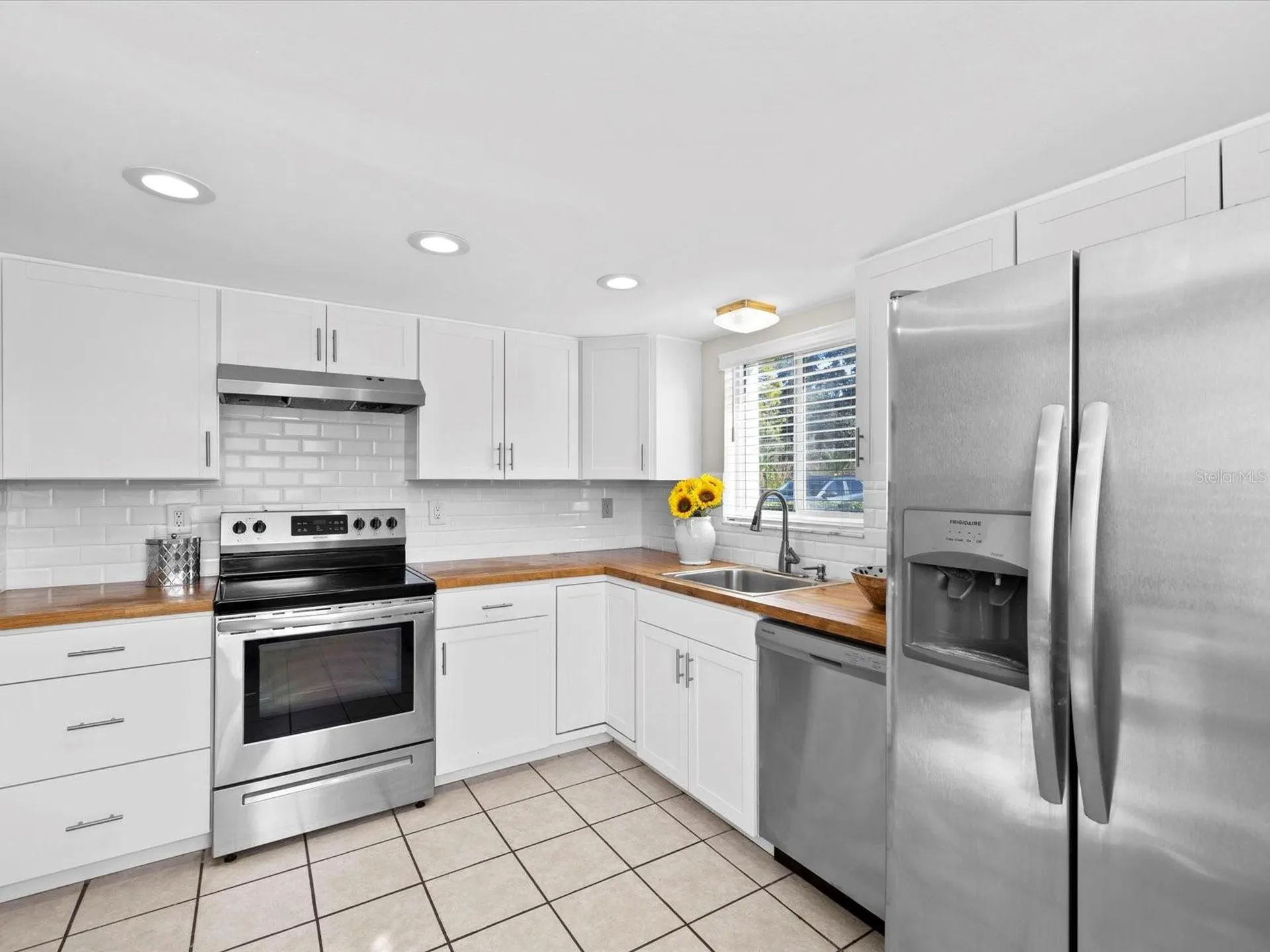 2737 Enterprise Road E Clearwater FL 33759