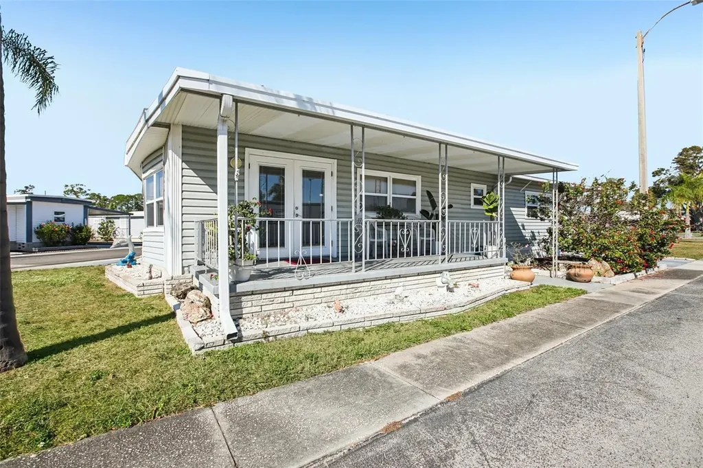82123 B Street N Pinellas Park FL 33781