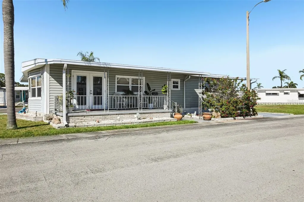 82123 B Street N Pinellas Park FL 33781