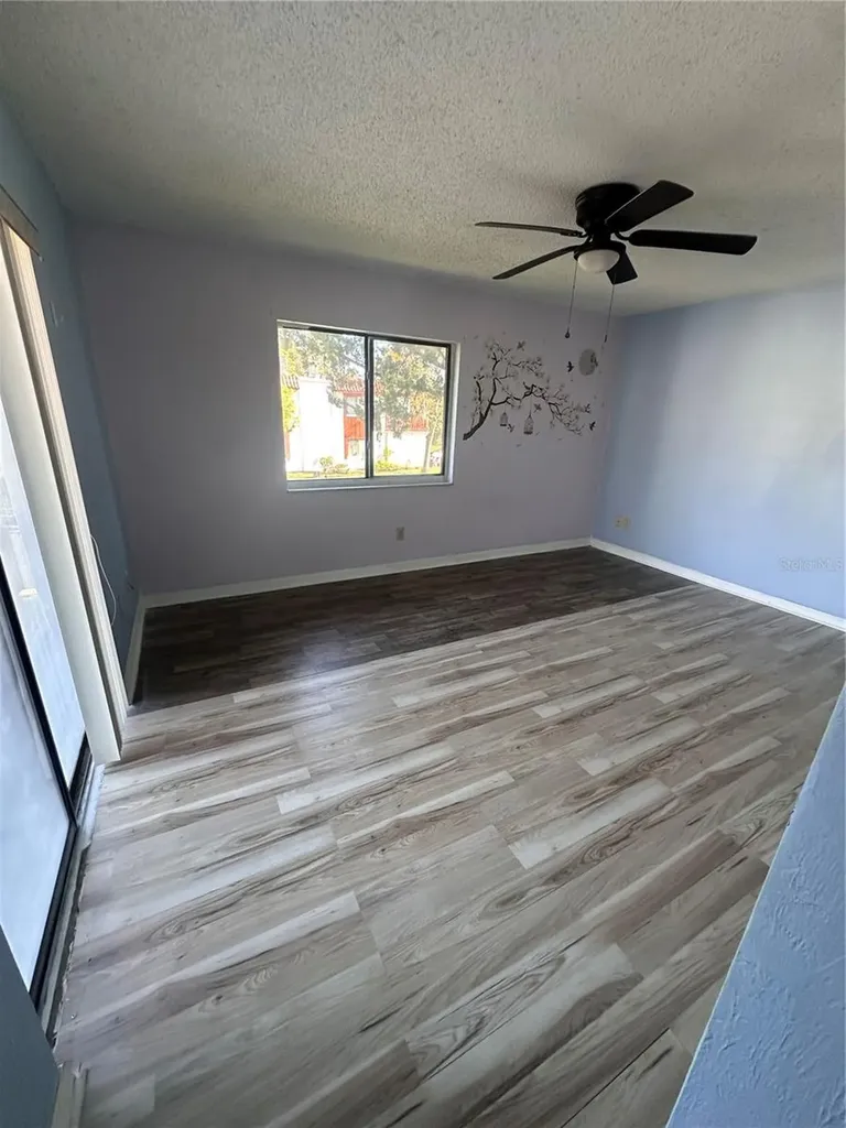 2016 Oak Meadow Circle South Daytona FL 32119