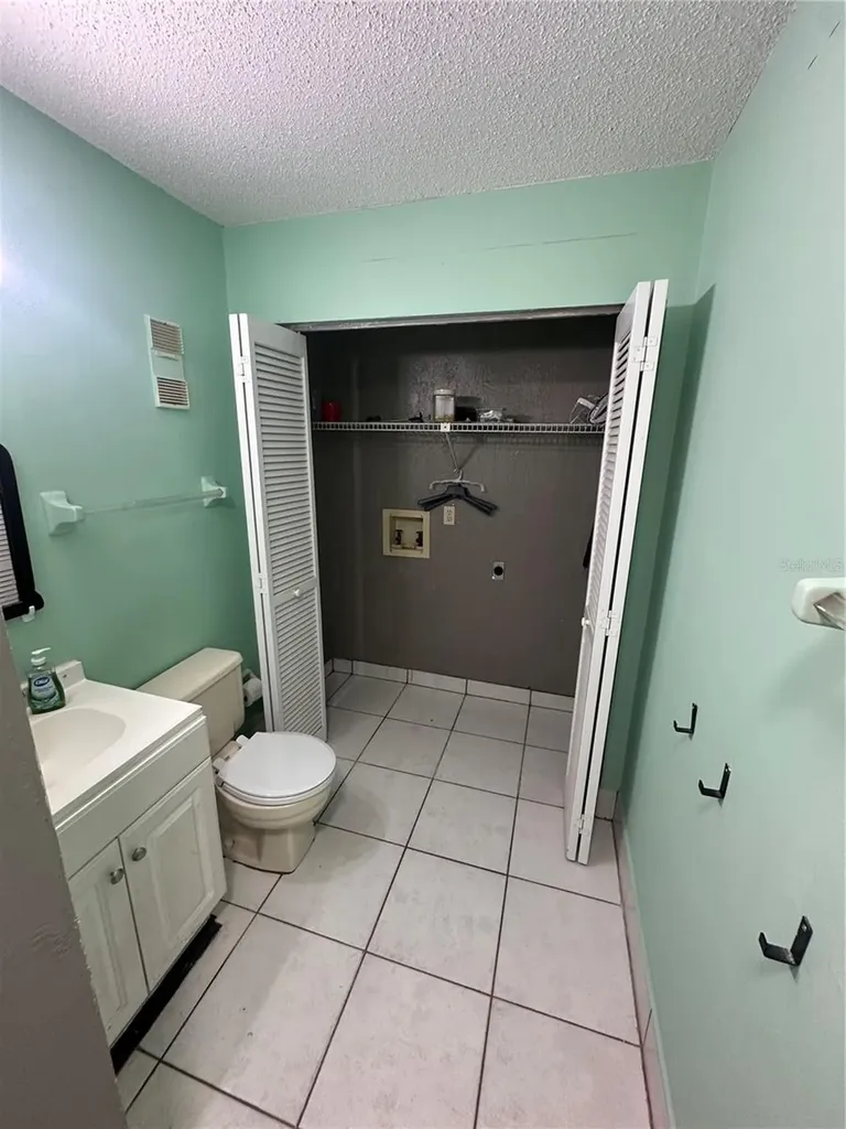 2016 Oak Meadow Circle South Daytona FL 32119