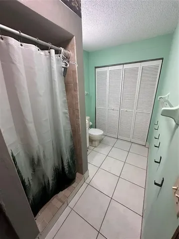 2016 Oak Meadow Circle South Daytona FL 32119