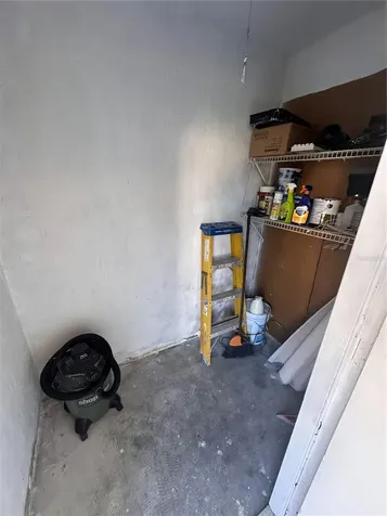 2016 Oak Meadow Circle South Daytona FL 32119