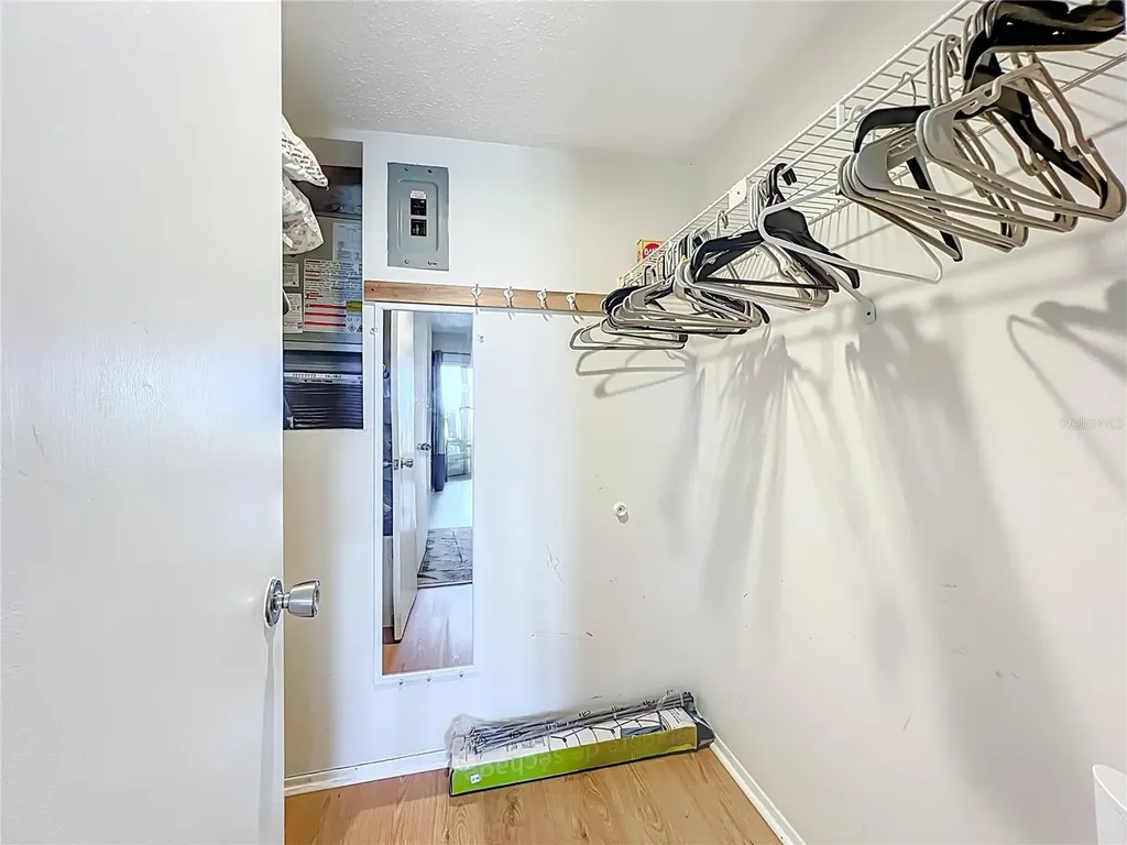 3785 Lake Bayshore Drive Bradenton FL 34205